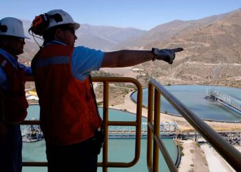 Antofagasta plc reporta aumento del 5% y fuerte crecimiento en utilidades
