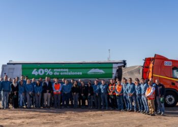 Sierra Gorda SCM reduce su huella de carbono con nueva flota de camiones a gas natural