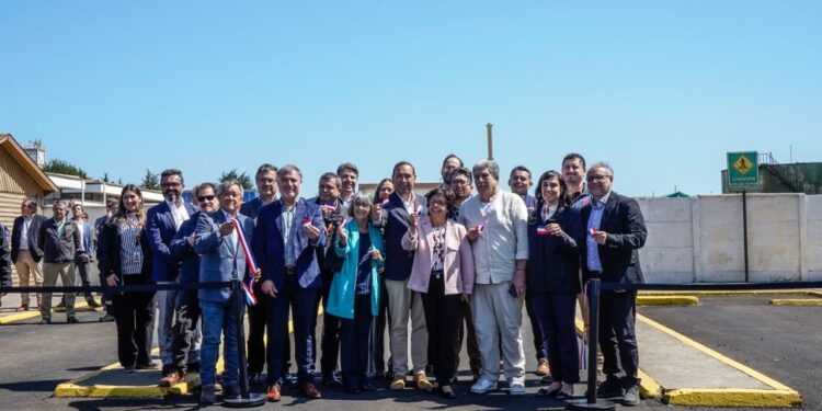 Minería impulsa proyectos piloto para reutilizar escoria de cobre en Quintero y Puchuncaví