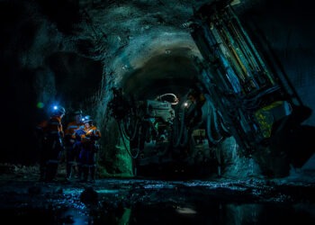 Rio Tinto lanza el Instituto de Minería Subterránea en Masa del Sur de Gobi en Oyu Tolgoi