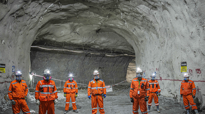Codelco busca soluciones automatizadas para optimizar el paso de escoria en fundición