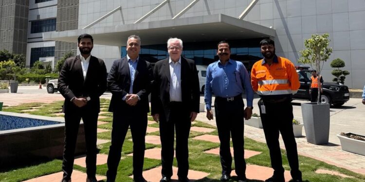Máximo Pacheco fortalece alianzas estratégicas en India y firma acuerdo con Hindustan Copper