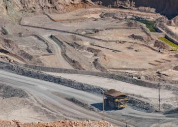 Minera Zaldívar extiende operaciones tras luz verde ambiental