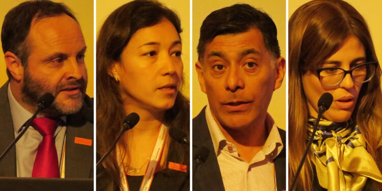 Juan Cristóbal Videla (Codelco), Cláudia Neves (Vale Brasil), Marcelo Cortés (BHP Australia) y Débora Sugamiele (Teck Resources). Créditos: InfoMINERÍA