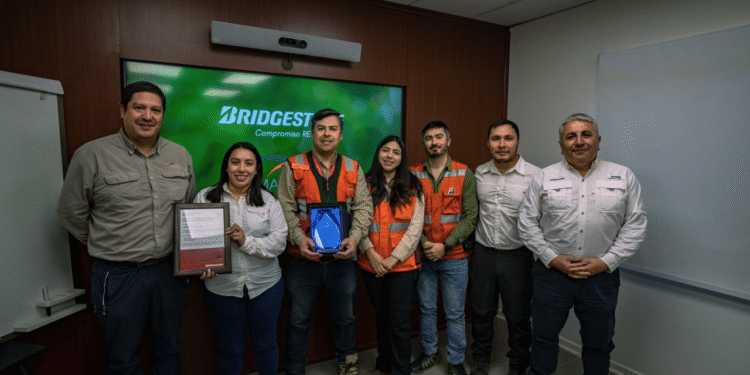 Lomas Bayas certifica reciclaje de neumáticos mineros con Bridgestone