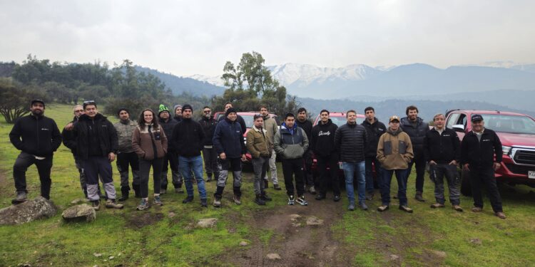 Participantes en el curso 4x4 de Ultracción. Foto: InfoMINERÍA.