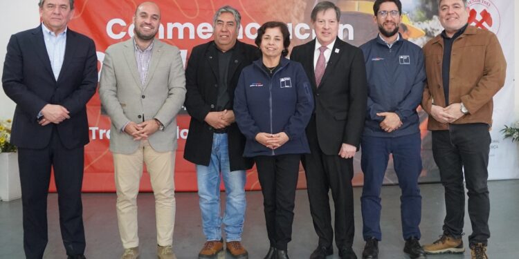 SONAMI conmemora el Día del Minero y la Minera en Petorca con autoridades y reconocimientos