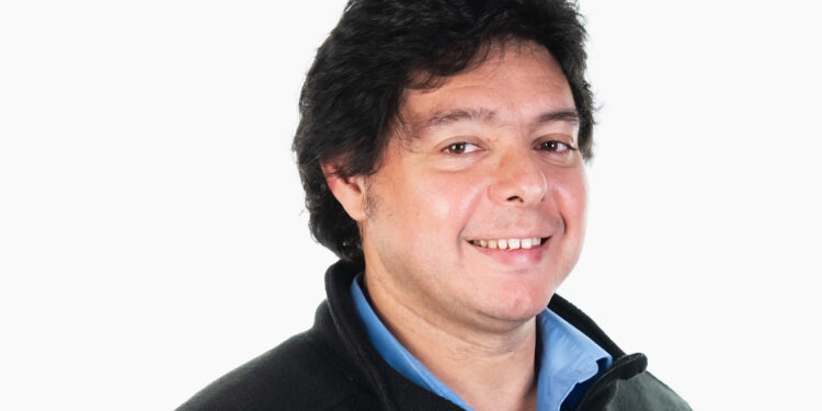académico Juan Andrés Jarufe, académico del Departamento Ingeniería en Minas USACH. Foto: DIMIN
