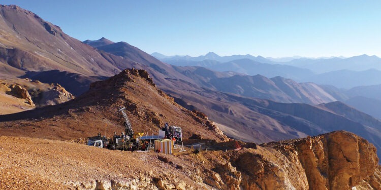 Barrick vende proyecto Alturas en Chile por USD 50 millones