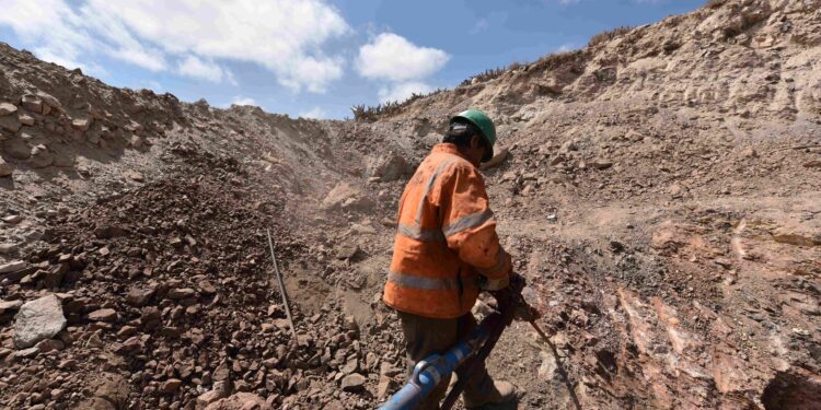 Gobierno Regional de Antofagasta destina $3.700 millones a sostenibilidad de pequeños mineros