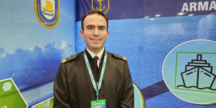 Teniente primero Rodolfo Martínez, responsable del Programa de Investigación y Desarrollo de la Armada de Chile. Foto: InfoMINERÍA