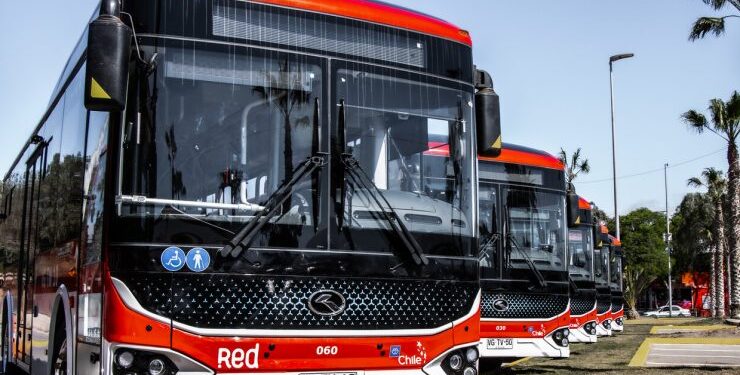 Chile lidera Sudamérica con transporte público 100% eléctrico