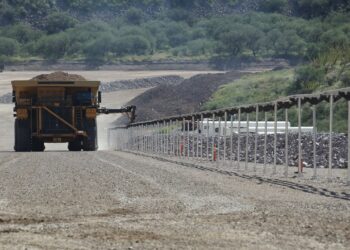 Codelco probará sistema de transferencia eléctrica de Caterpillar para avanzar hacia una minería sin emisiones
