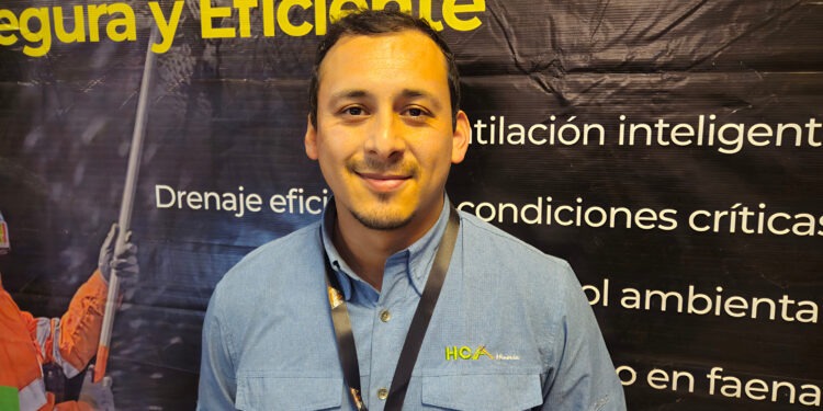 Elías Valdivia, subgerente de ventas y servicios de HCA Minería. Foto: InfoMINERÍA