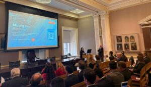 alianzas para inversión minera en Londres