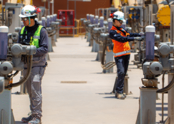 Teck concluye revisión operacional exhaustiva y actualiza perspectivas: ajustes en QB, costos y guía 2025–2028