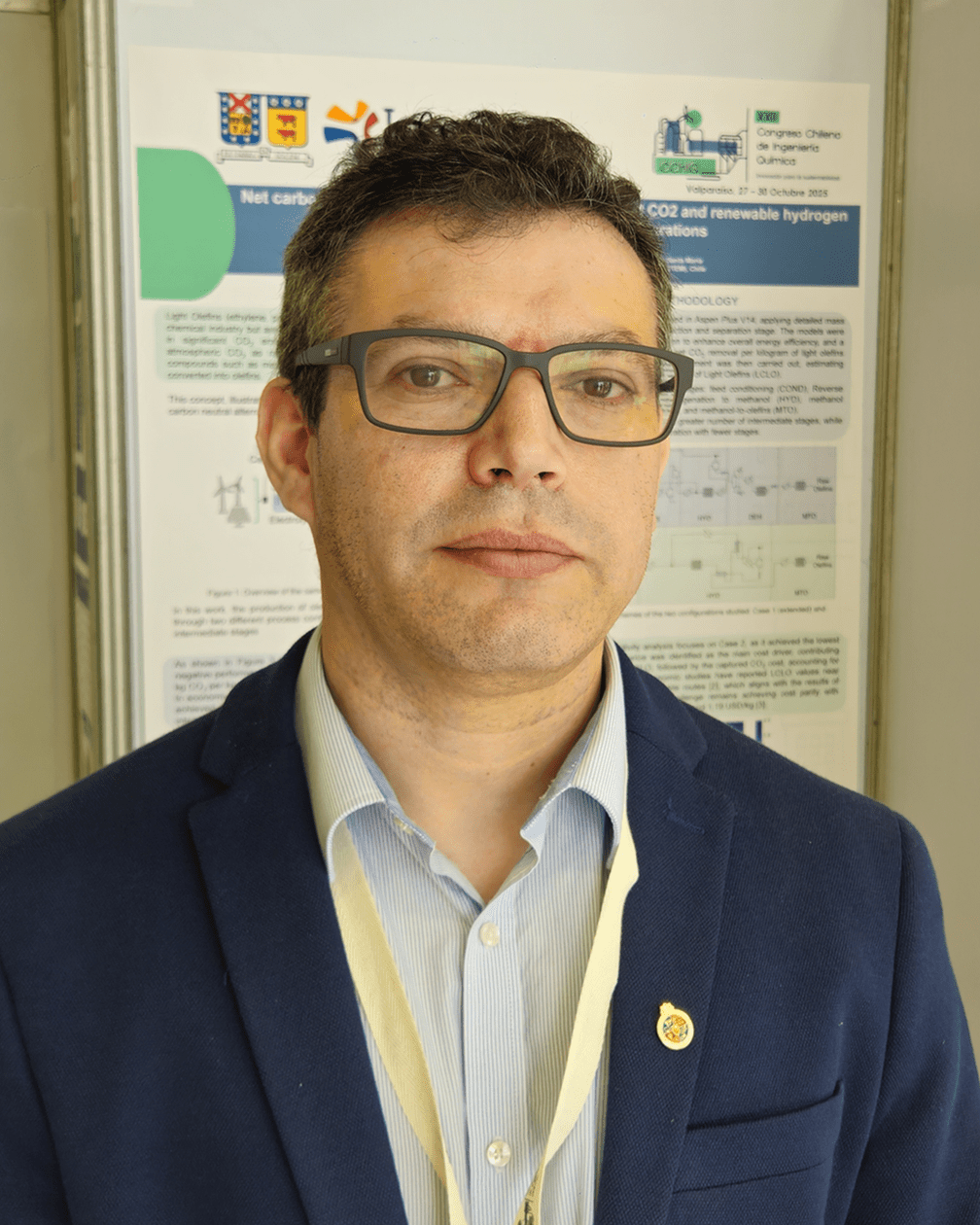 Carlos Carlesi, director de la Escuela de Ingeniería Química de la Universidad Católica de Valparaíso. Foto: InfoMINERÍA