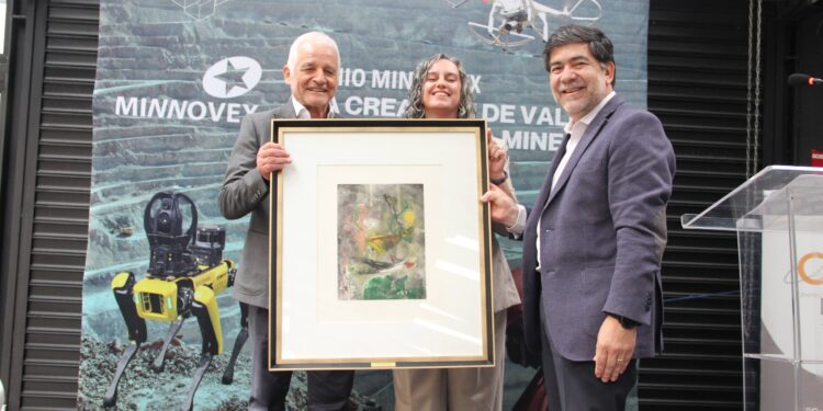 Minnovex premia a Ivan Valenzuela por innovación minera