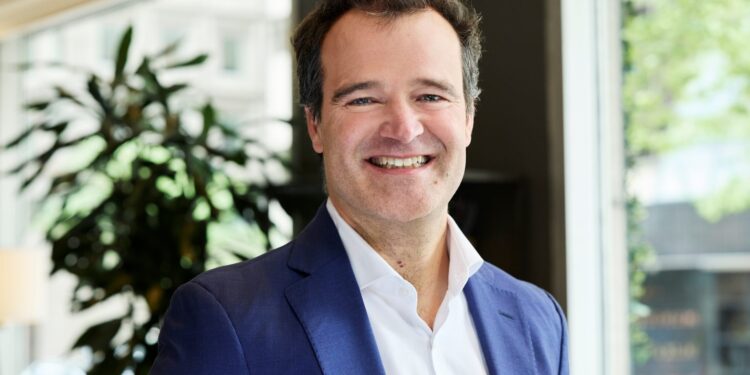 Equans Nombra a Denis Girault como CEO para liderar la gran transición energética, industrial y digital de la región