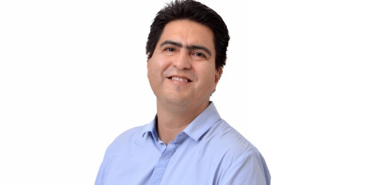 Rodrigo Barraza, director del Centro de Transición Energética (CENTRA), de la Facultad de Ingeniería y Ciencias de la UAI. Créditos: cedida