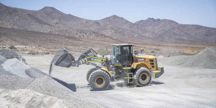 ENAMI abre proceso competitivo para vender más de 400 mil toneladas de mineral en stock