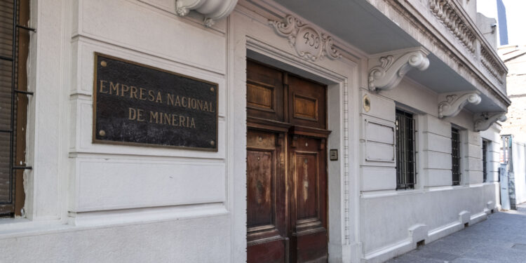 ENAMI ratifica su clasificación de riesgo y asegura el futuro de la pequeña y mediana minería