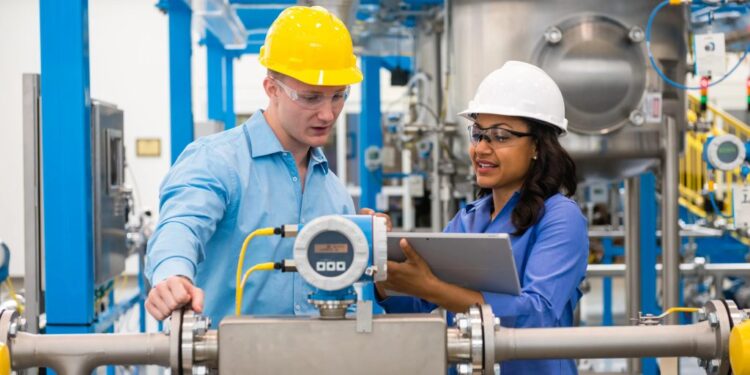 El nuevo manual estratégico que redefine el éxito de los fabricantes de maquinaria a nivel global