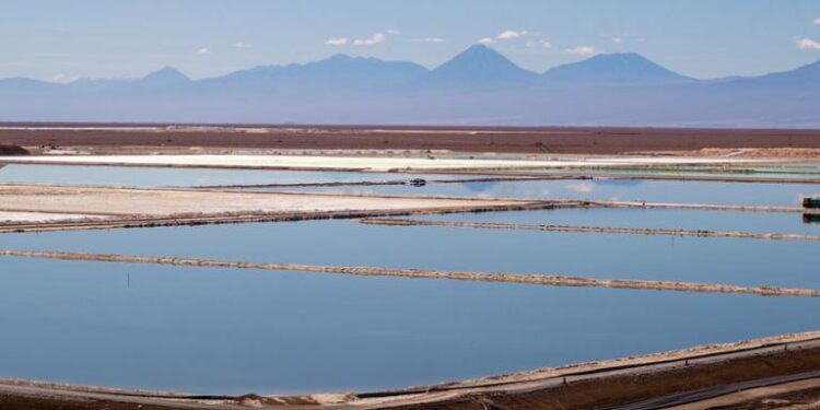 Albemarle ingresa histórico proyecto de Extracción Directa en el Salar de Atacama