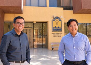alt: "académicos de la Universidad de Atacama con dos patentes de tecnologías para la minería"