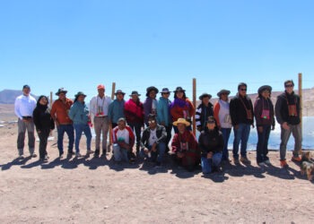alt: "piscina de agua recuperada por Codelco para la comunidad de Santiago de Río Grande, en Atacama"