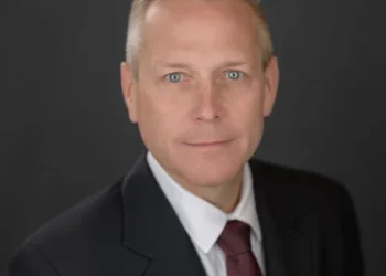 alt: "Brian Doffing, nuevo presidente de la división ESCO de Weir"