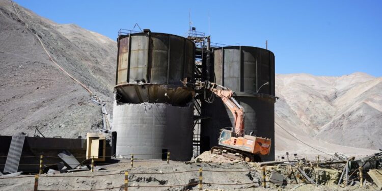 alt: "primer cierre de faena de Codelco en la ex Planta de Secado de Llanta, División Salvador"