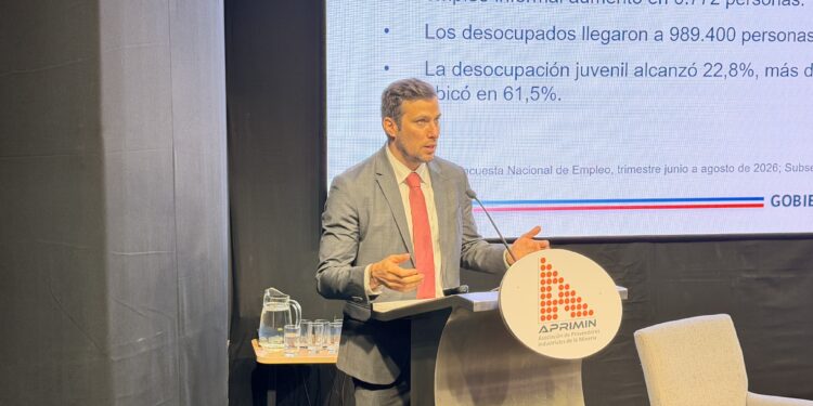 alt: "seminario de APRIMIN sobre la demanda de empleo minero hacia 2034"
