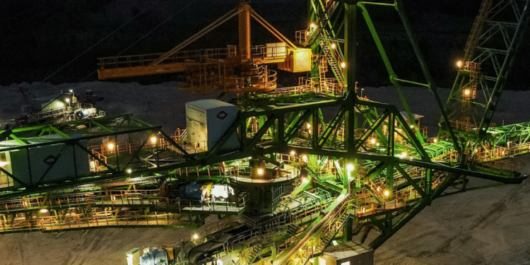 alt: "consumo de energía minera en la producción de cobre según el informe de Cochilco"